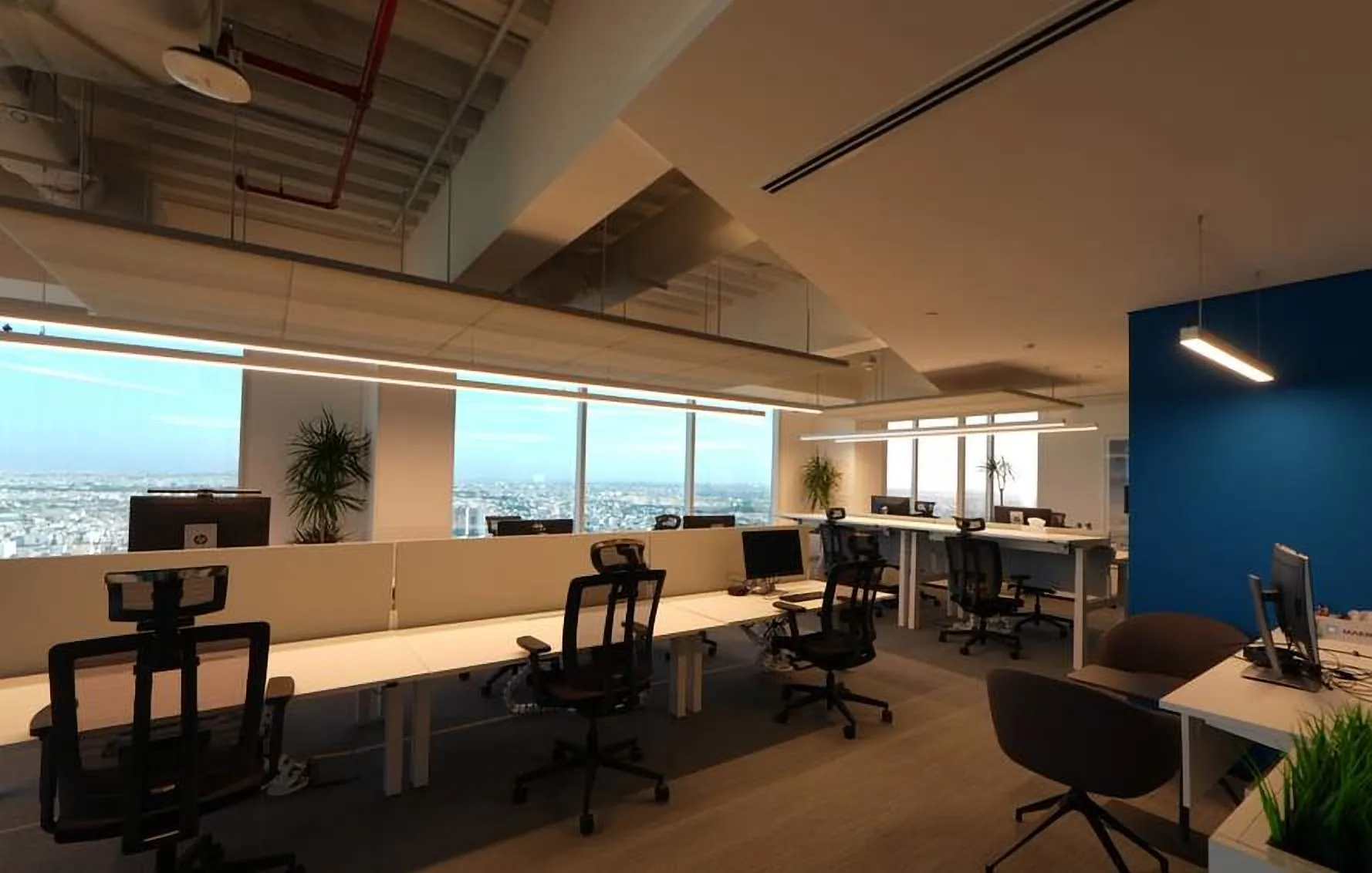 Workstations along the glazing